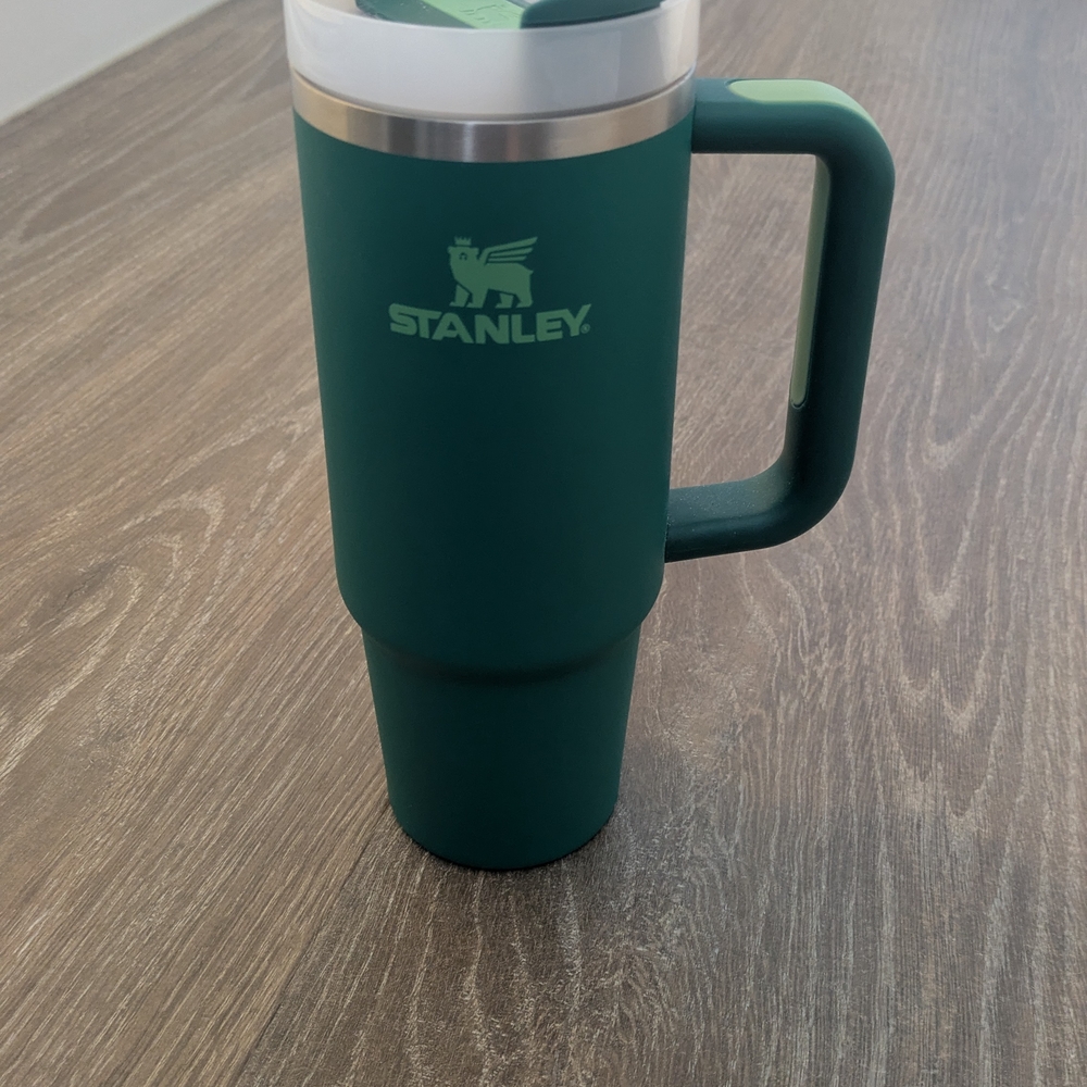 30 oz. Stanley tumbler (Alpine) EUC